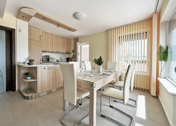 Villa Golf Ariel Kavarna